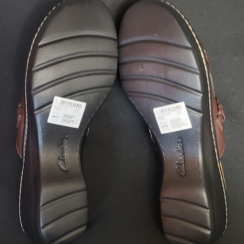 Clarks Collection Soft Cushion Mules Clogs Size 7.5 Wide Brown Slip On - Picture 10 of 12